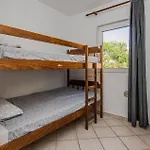 Apartman Gorgeous Apartment In Mala Slatina With Wifi *