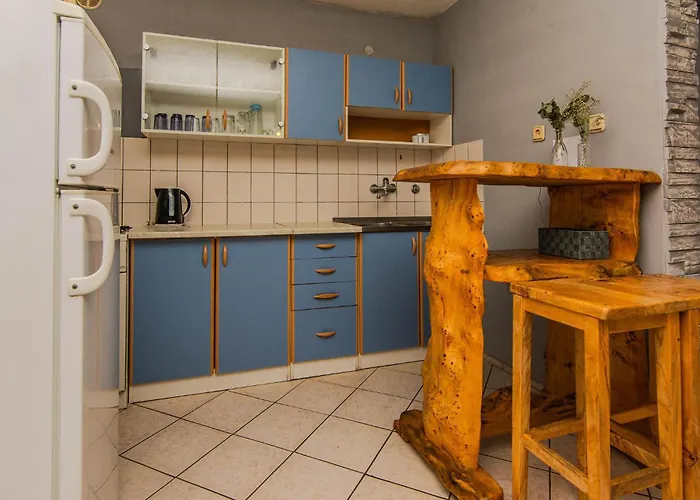 Lovely In Mala Slatina