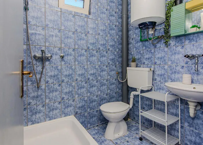 Апартаменты Lovely In Mala Slatina