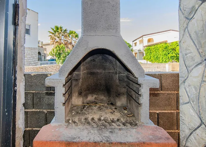 Lovely In Mala Slatina